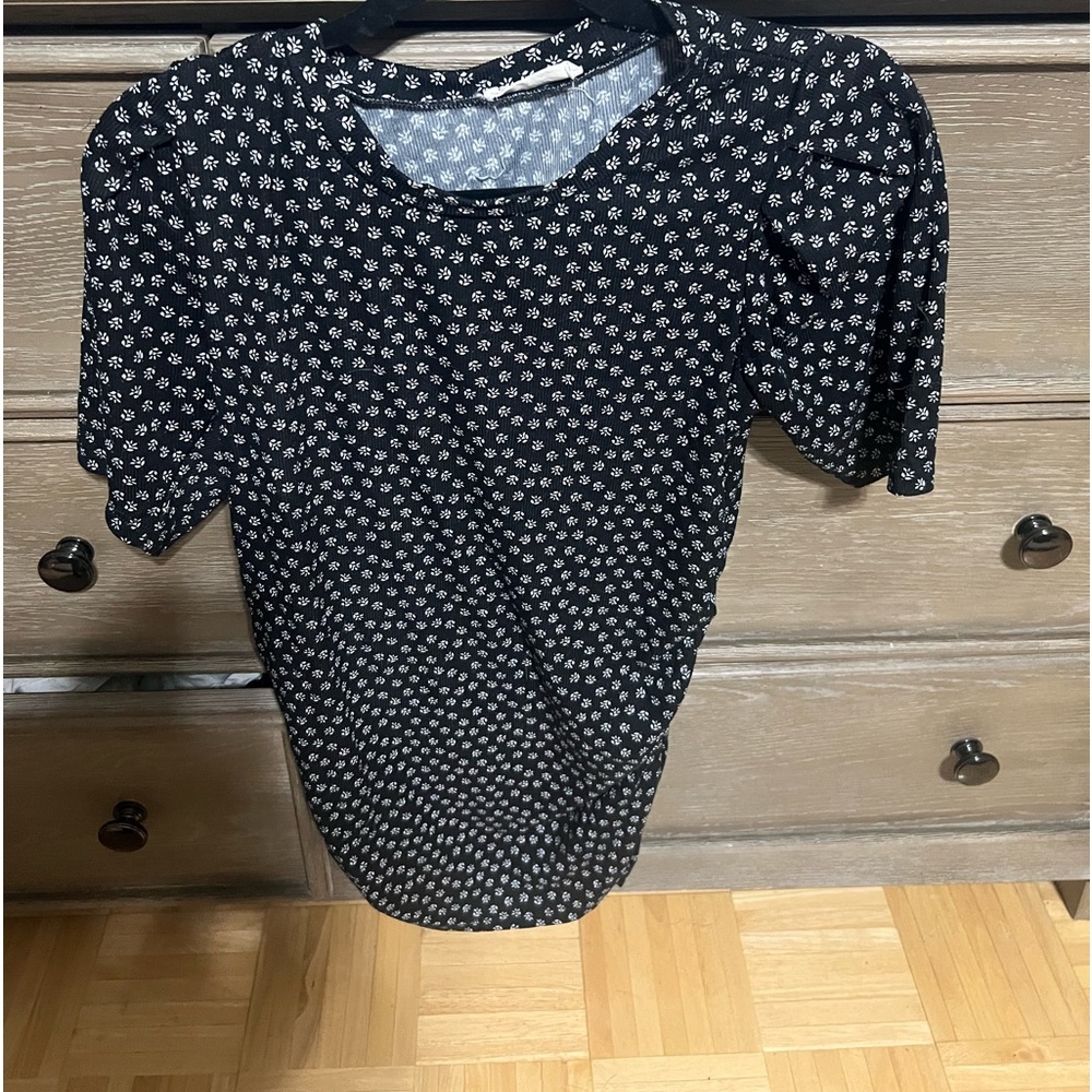 maternity top size medium